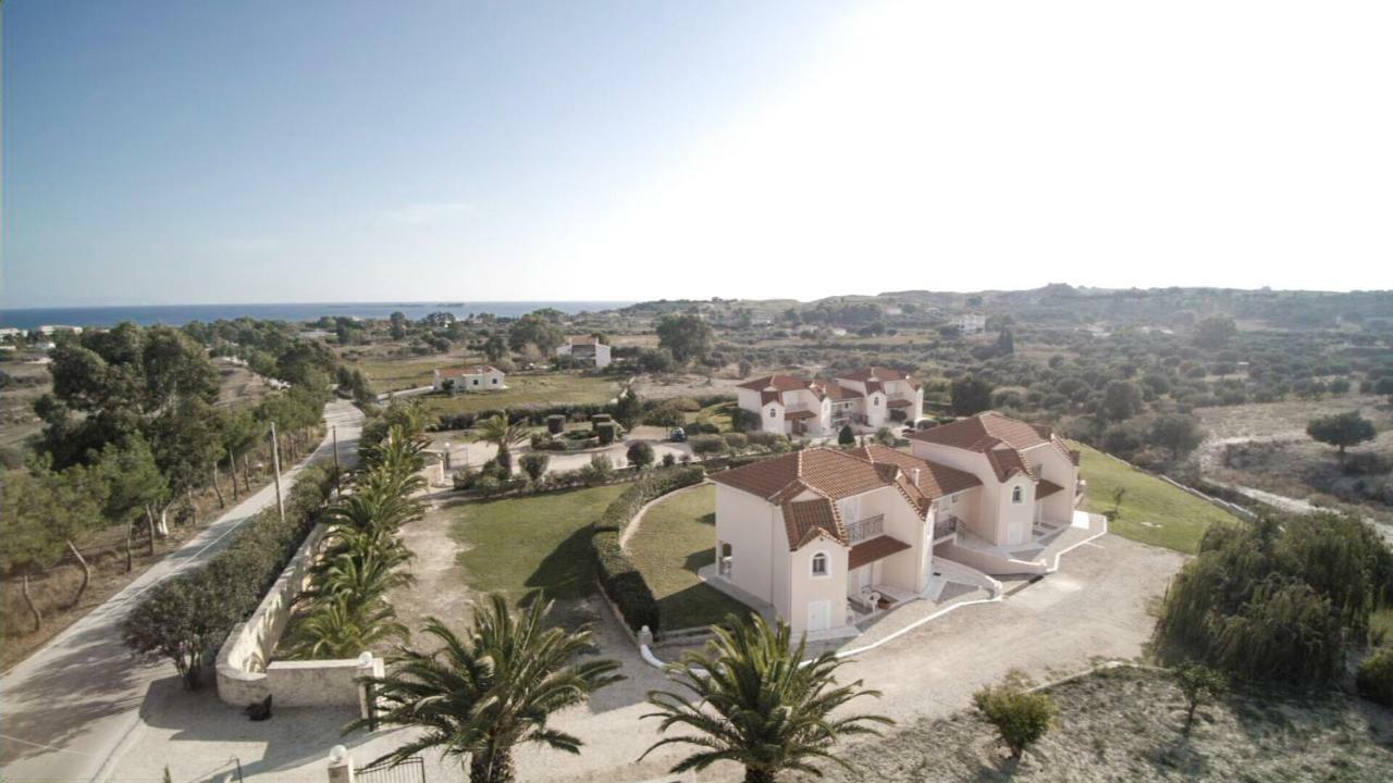 Cavaliere Houses Ликсури Екстериор снимка